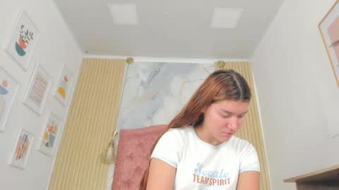 Snapshot of rachellesc chatting on 3, 6, 2026 rachellesc online show from 3, 6, 2026