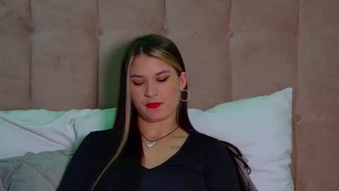 RachellSimpson online show from 8, 3, 2025