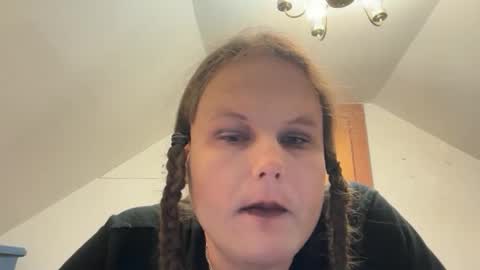 Snapshot of raeganv chatting on 8, 2, 2026 raeganv online show from 8, 2, 2026