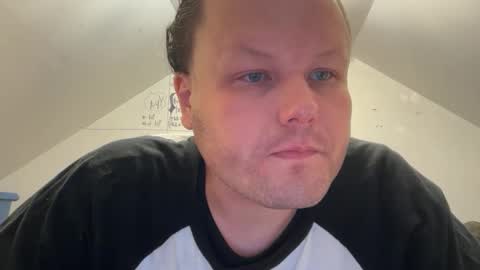 Snapshot of raeganv chatting on 12, 2, 2026 raeganv online show from 12, 2, 2026