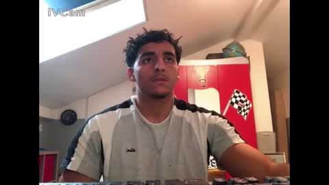 Snapshot of raes69 chatting on 16, 12, 2025 raes online show from 16, 12, 2025