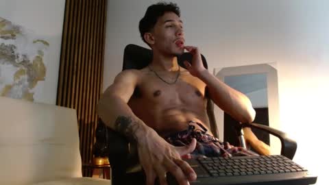 Snapshot of rafaelstone chatting on 4, 1, 2025 IG online show from 4, 1, 2025