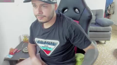 ragnar_lothbrok77 online show from 17, 4, 2026