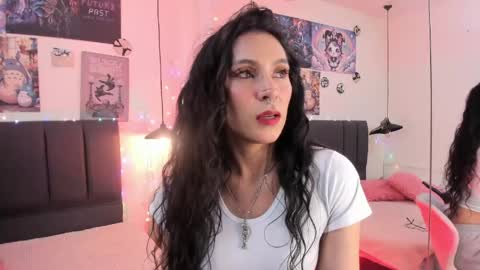 Raia online show from 15, 5, 2026