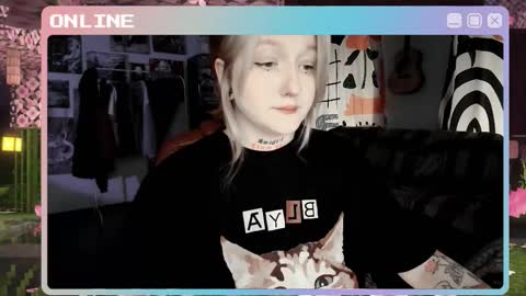 Snapshot of raiingurl chatting on 28, 10, 2025 Kate online show from 28, 10, 2025