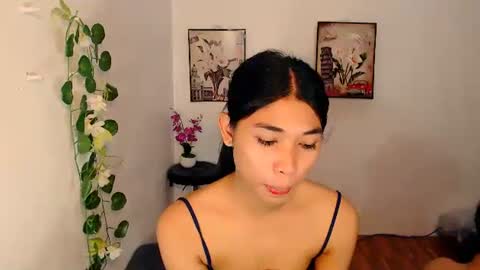 raindrizzle1706 online show from 18, 12, 2025