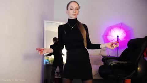 Snapshot of rainleiwa chatting on 26, 10, 2025 Call me Lei online show from 26, 10, 2025