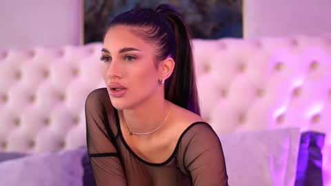 Raisa online show from 6, 3, 2025