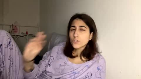 Snapshot of raiyvyn chatting on 3, 1, 2025 Ray Ray online show from 3, 1, 2025