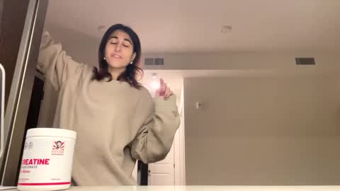 Snapshot of raiyvyn chatting on 14, 1, 2025 Ray Ray online show from 14, 1, 2025