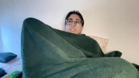 Snapshot of raiyvyn chatting on 5, 2, 2025 Ray Ray online show from 5, 2, 2025