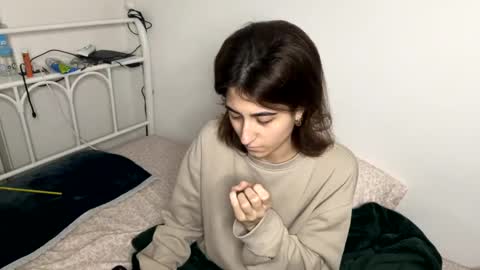 Snapshot of raiyvyn chatting on 8, 2, 2025 Ray Ray online show from 8, 2, 2025