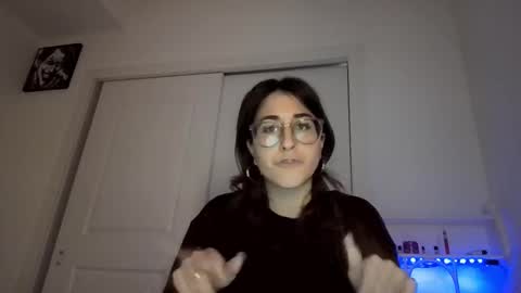 Snapshot of raiyvyn chatting on 6, 1, 2026 Ray Ray online show from 6, 1, 2026