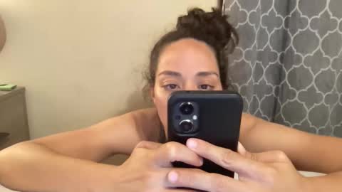 RamonaJ online show from 24, 4, 2026