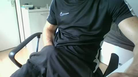 ramonjoosse2001 online show from 17, 6, 2026