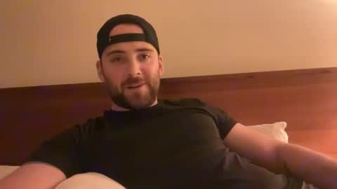 Snapshot of randomdude5950 chatting on 10, 12, 2024 randomdude5950 online show from 10, 12, 2024