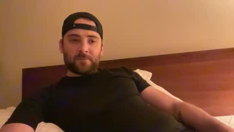 Snapshot of randomdude5950 chatting on 17, 11, 2025 randomdude5950 online show from 17, 11, 2025