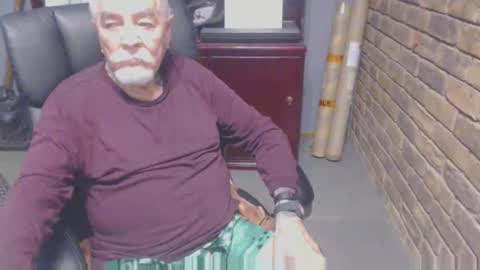 Snapshot of randyrodluvs69 chatting on 29, 9, 2025 randyrodluvs69 online show from 29, 9, 2025