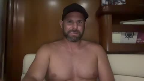 Snapshot of ransguy chatting on 8, 2, 2025 ransguy online show from 8, 2, 2025