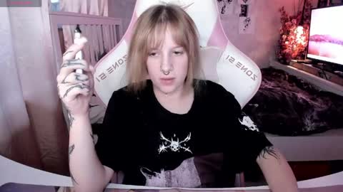 Snapshot of rapunzel_cute chatting on 25, 5, 2026 Rapunzel online show from 25, 5, 2026