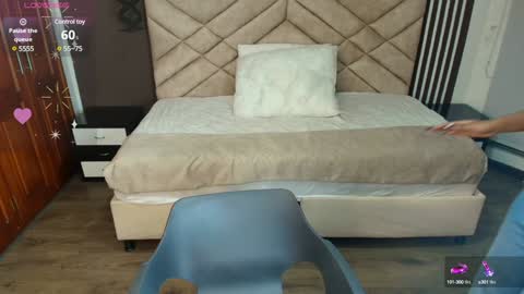Snapshot of raqueljones_ chatting on 6, 2, 2025 Raquel online show from 6, 2, 2025