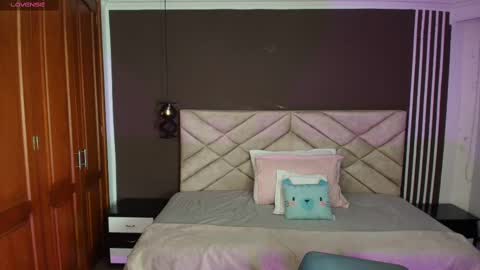 Snapshot of raqueljones_ chatting on 15, 2, 2025 Raquel online show from 15, 2, 2025