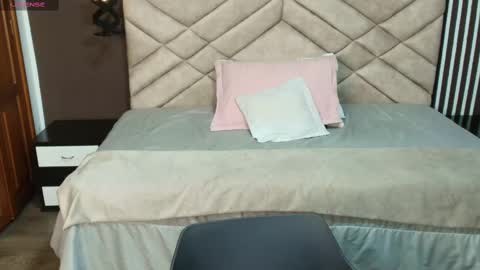 Snapshot of raqueljones_ chatting on 3, 3, 2025 Raquel online show from 3, 3, 2025