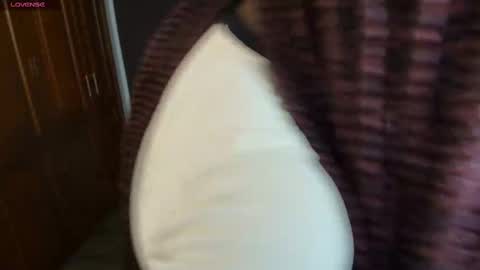 Snapshot of raqueljones_ chatting on 4, 3, 2025 Raquel online show from 4, 3, 2025