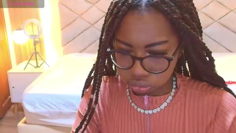 Raquel online show from 23, 3, 2026