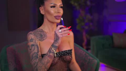 Raquelle online show from 29, 12, 2024