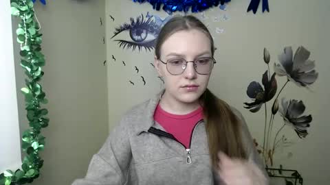 raspberry0101 online show from 18, 2, 2025