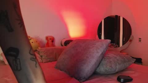 Snapshot of raven06_ chatting on 11, 3, 2025 Raven online show from 11, 3, 2025