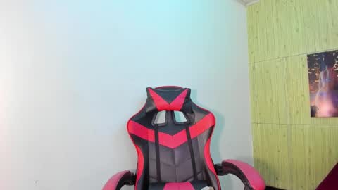 Snapshot of raven_rouge chatting on 5, 10, 2025 gata online show from 5, 10, 2025