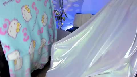 ravencollen online show from 17, 10, 2025