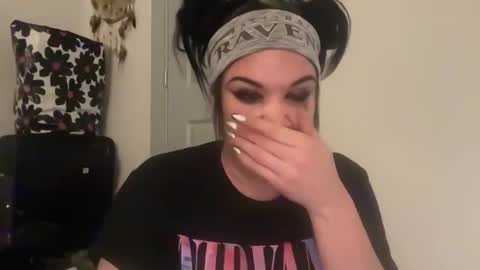 Raven Ray online show from 22, 4, 2026