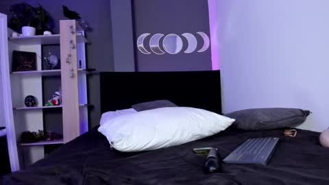 Snapshot of ravenwitch_ chatting on 19, 1, 2025 Raven Witch online show from 19, 1, 2025