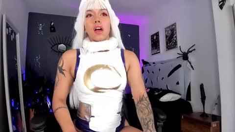 Snapshot of ravenwitch_ chatting on 11, 10, 2025 Raven Witch online show from 11, 10, 2025