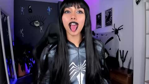 Snapshot of ravenwitch_ chatting on 16, 10, 2025 Raven Witch online show from 16, 10, 2025