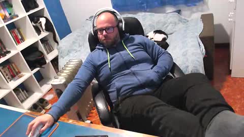 ravingr3d3 online show from 10, 2, 2026