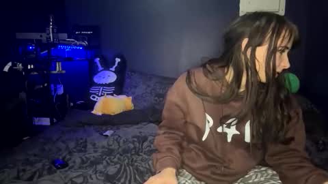 Snapshot of ravyn_nyx chatting on 28, 10, 2025 Ravyn and Nyx online show from 28, 10, 2025