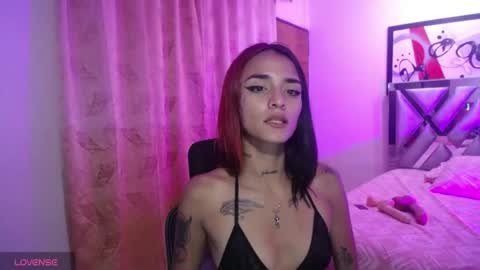 ravyn_rouge online show from 27, 4, 2026