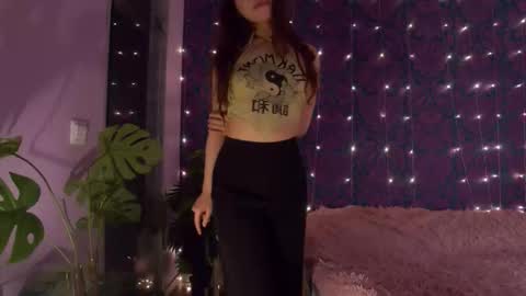 Snapshot of rawdare chatting on 5, 10, 2025 Lillian online show from 5, 10, 2025