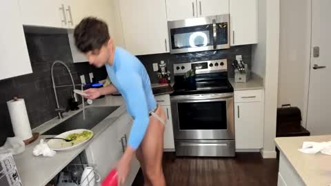 Its Ben online show from 18, 12, 2024