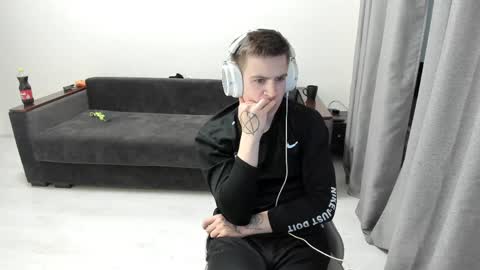 Ray online show from 6, 4, 2026