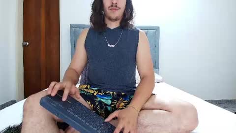 Snapshot of ray_weed chatting on 5, 8, 2026 Ray online show from 5, 8, 2026