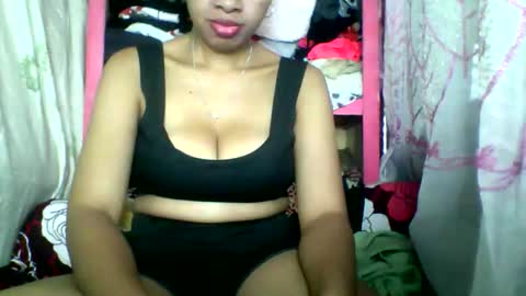 Snapshot of rayana_69 chatting on 30, 5, 2026 rayana_69 online show from 30, 5, 2026