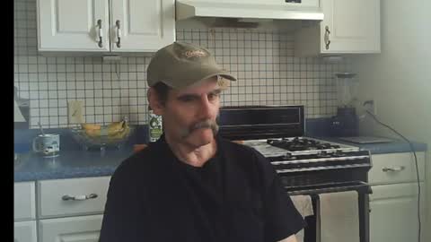 Snapshot of raylene4u2 chatting on 21, 6, 2026 Ray online show from 21, 6, 2026