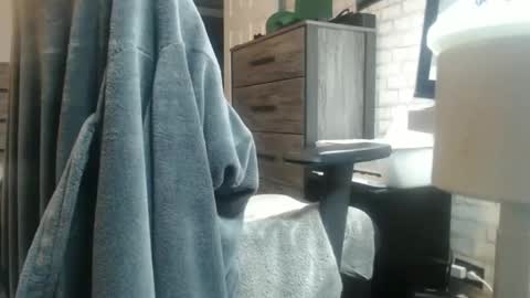 Snapshot of rayneonme1225 chatting on 7, 3, 2025 rayneonme1225 online show from 7, 3, 2025