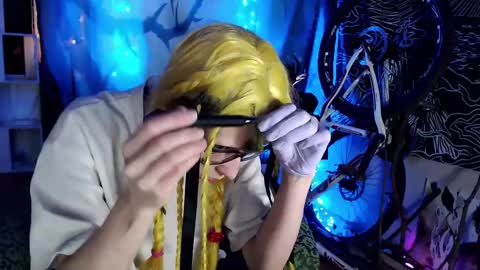 Snapshot of raziel_haze chatting on 24, 1, 2025 Yrriel Strife Candy-Demon Caveboy mr. Cringe online show from 24, 1, 2025