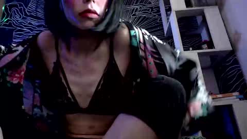 Snapshot of raziel_haze chatting on 19, 2, 2025 Yrriel Strife Candy-Demon Caveboy mr. Cringe online show from 19, 2, 2025